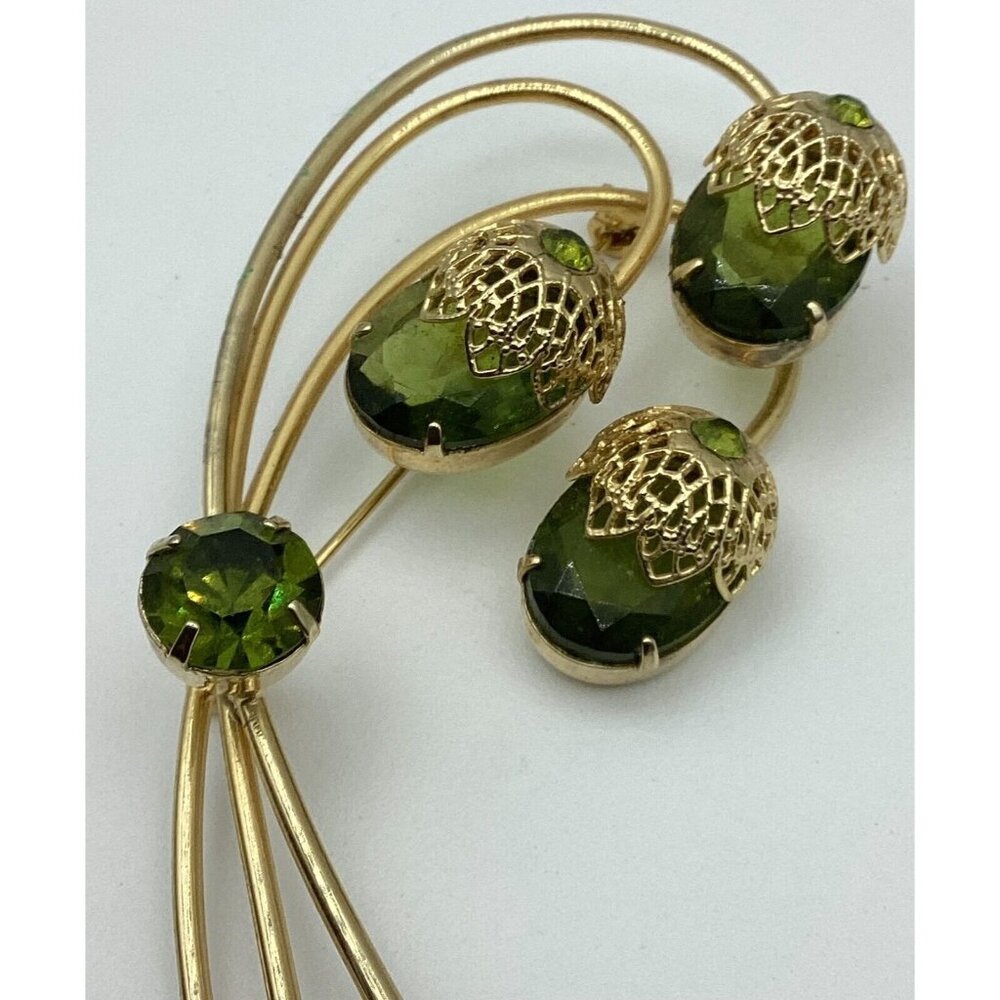 1970s Sarah Coventry Brilliant Cut Olivine Crystal Acorn With GP Cap Brooch Pin - Picture 3 of 5